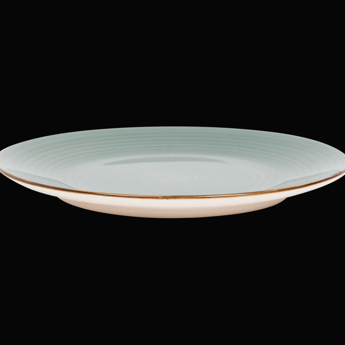 Services*Action Assiette The FADE Collection