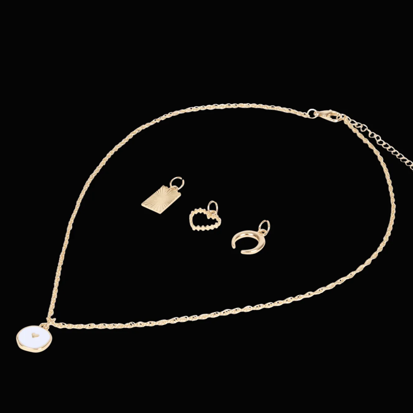 Montres Et Bijoux*Action Collier avec pendentifs interchangeables