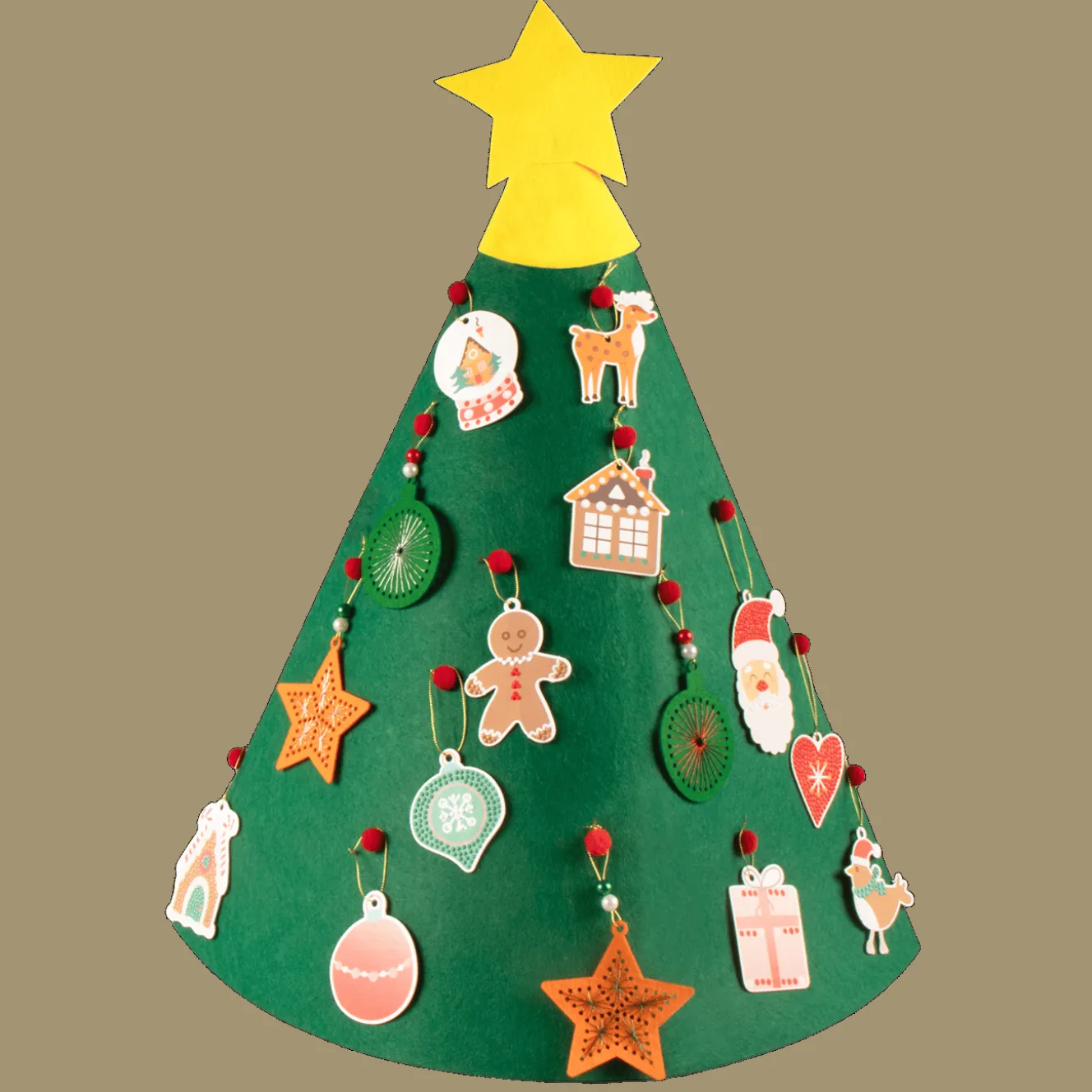 Bricolage*Action Mini-sapin de Noël avec décorations
