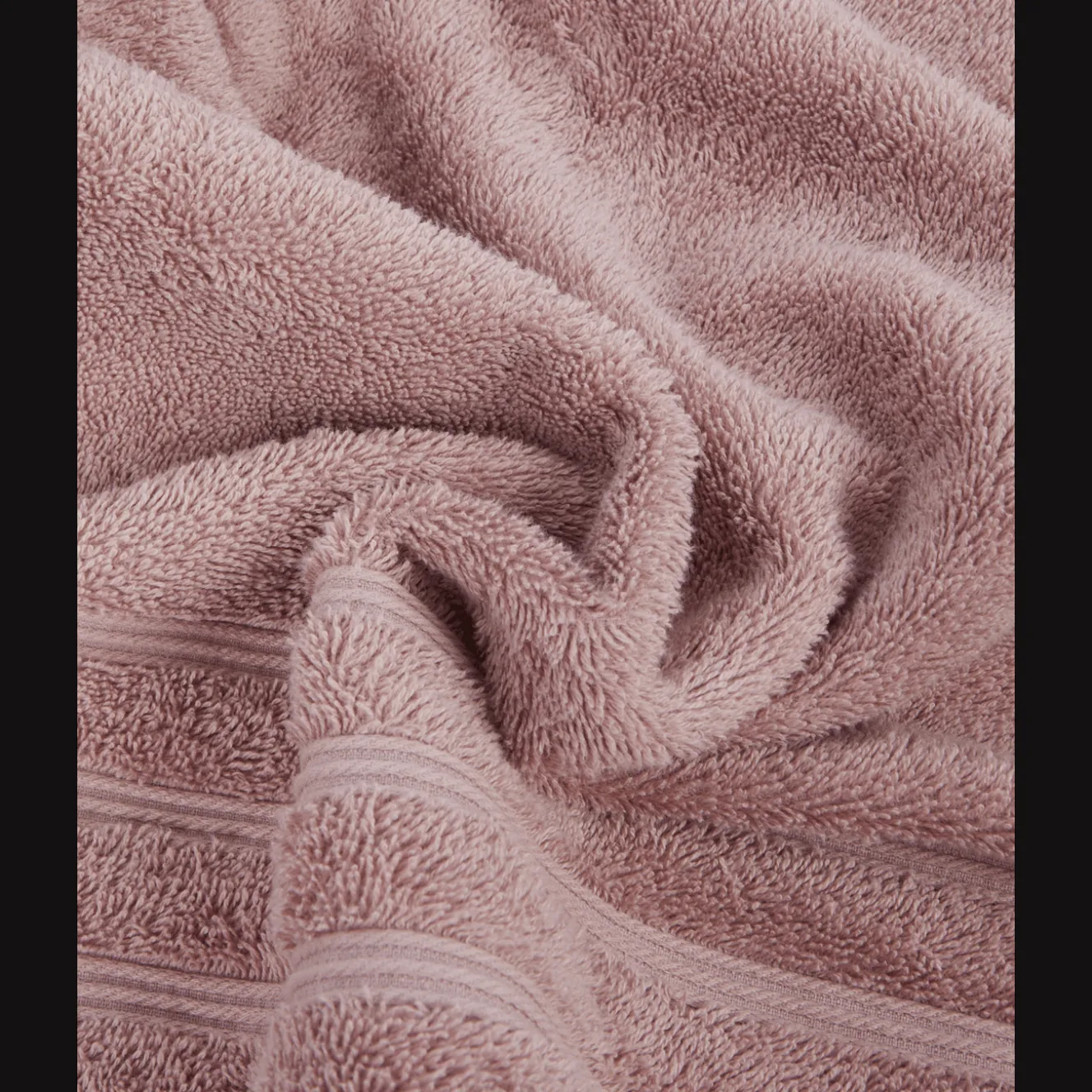 Salle De Bain*Hotel Royal Serviette Rose mauve